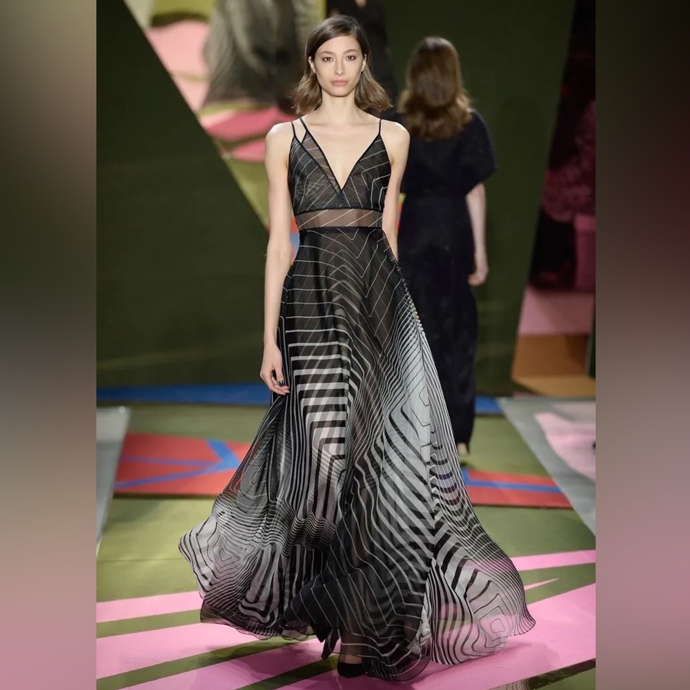 New Lela Rose Layered Organza Runway Gown size 4